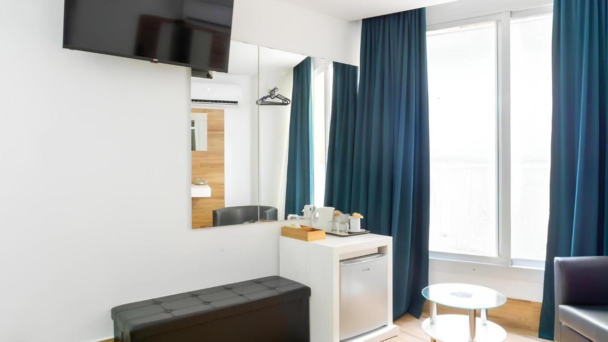 Ilustre Rooms Malaga Zewnętrze zdjęcie